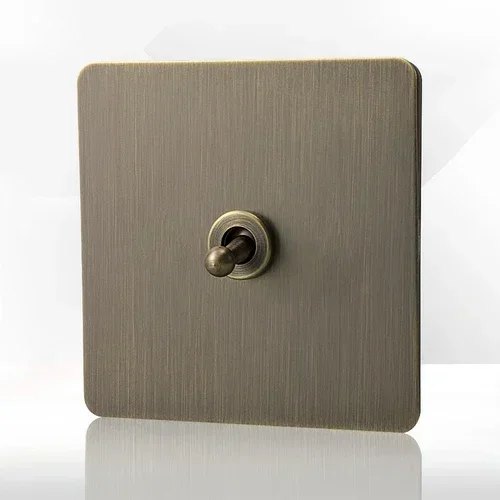 Antiek gebronsde metalen wandschakelaar 1Gang
